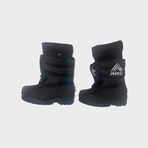 Kids RBX black toddler snow boots with insert size 5